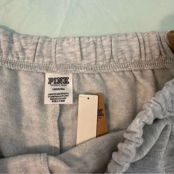 Victoria’s Secret PINK Campus T-Shirt and Boyfriend Shorts - Picture 4 of 5